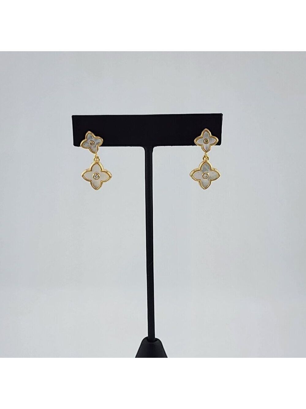 Brand New Brazilian 18k Gold Filled Elegant Design Earrings